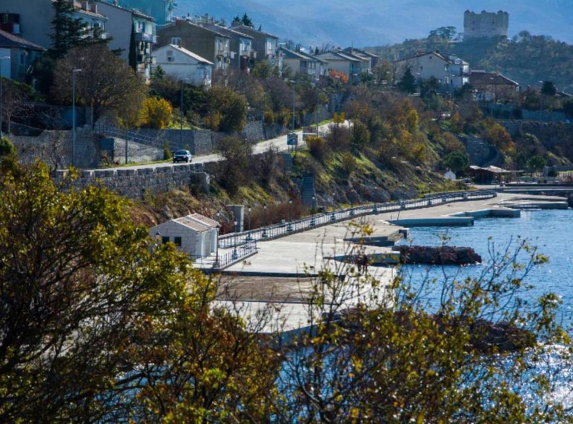 Apartman Pod Plocom Senj  Luaran gambar